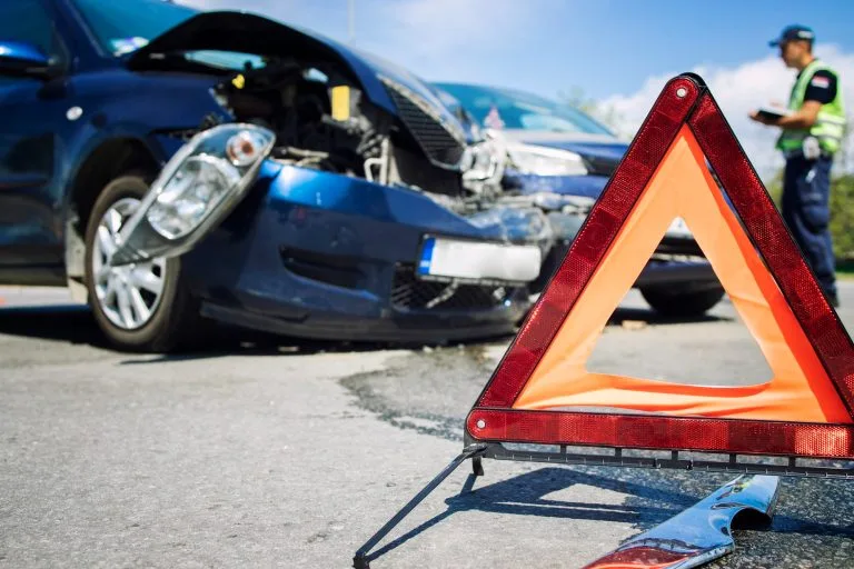 Les Bons Réflexes AVANT un Accident Soyez Prêt !